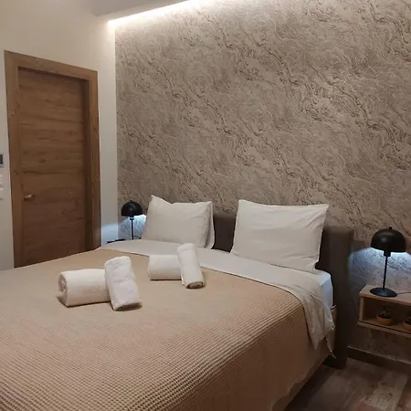 Villanova - Jade Salonic